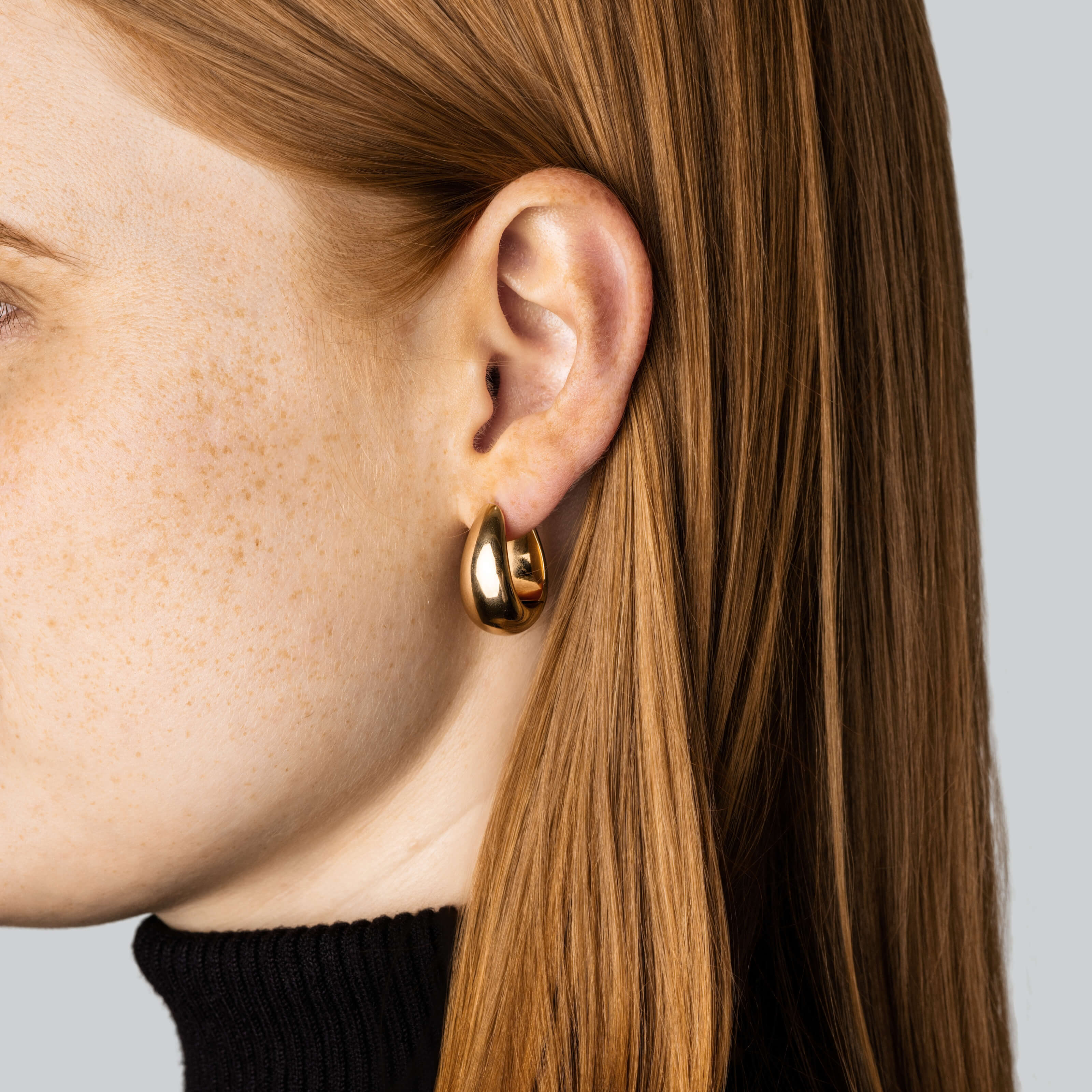 Dewdrop Hoops in Titanium - Image 2